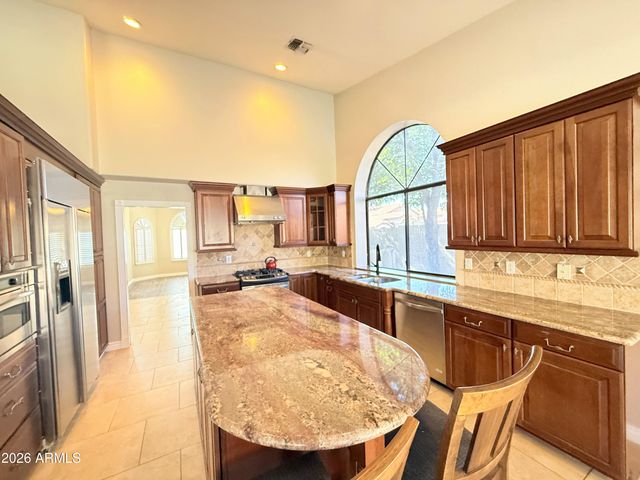 902 W Sherri Drive, Gilbert, AZ 85233