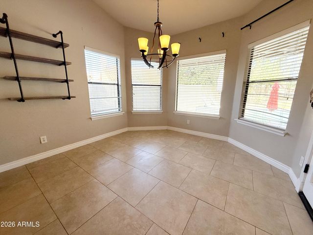 902 W Sherri Drive, Gilbert, AZ 85233