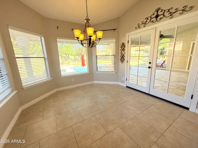 902 W Sherri Drive, Gilbert, AZ 85233