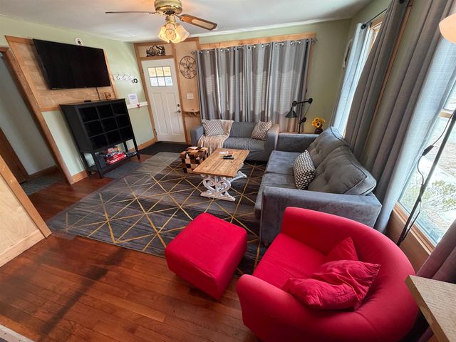 33 Pleasant Street Extension, Ludlow, VT 05149