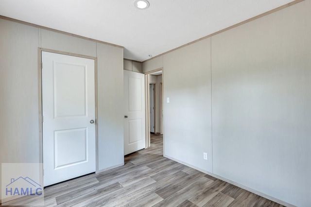 1270 Oak Street, Jesup, GA 31545