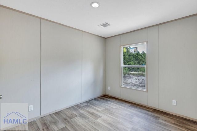 1270 Oak Street, Jesup, GA 31545