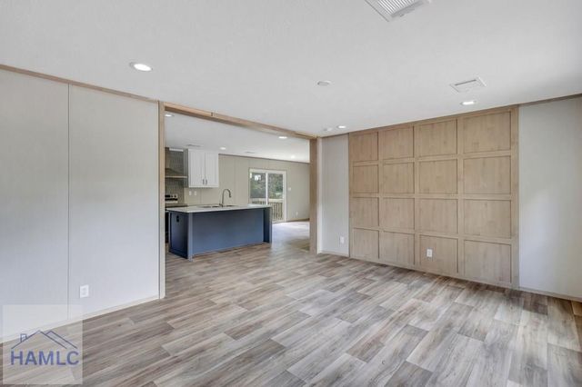 1270 Oak Street, Jesup, GA 31545