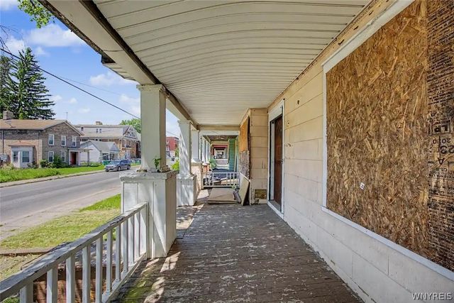 613 7th Street, Niagara Falls, NY 14301