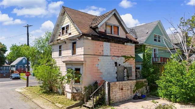 613 7th Street, Niagara Falls, NY 14301