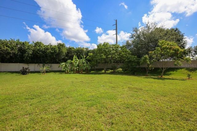 6945 74TH STREET CIRCLE E, Bradenton, FL 34203