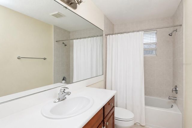 6945 74TH STREET CIRCLE E, Bradenton, FL 34203