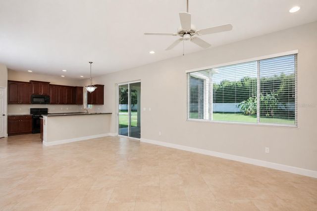 6945 74TH STREET CIRCLE E, Bradenton, FL 34203