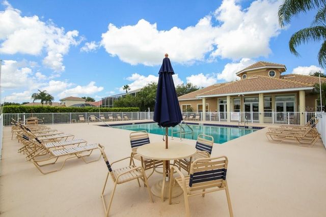6945 74TH STREET CIRCLE E, Bradenton, FL 34203