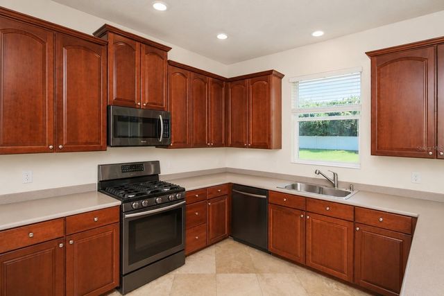 6945 74TH STREET CIRCLE E, Bradenton, FL 34203