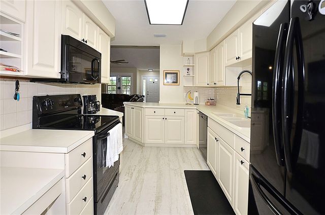 6075 7th Lane, Vero Beach, FL 32968