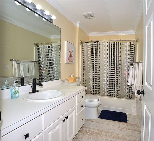 6075 7th Lane, Vero Beach, FL 32968