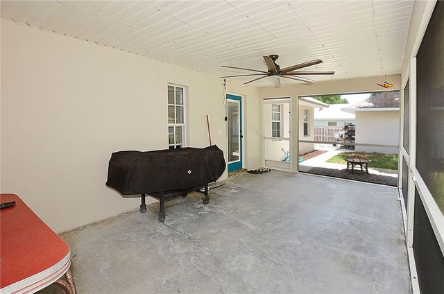 6075 7th Lane, Vero Beach, FL 32968