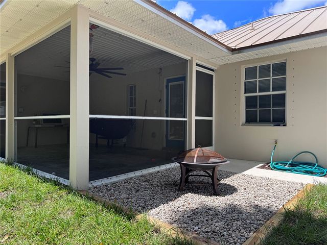 6075 7th Lane, Vero Beach, FL 32968