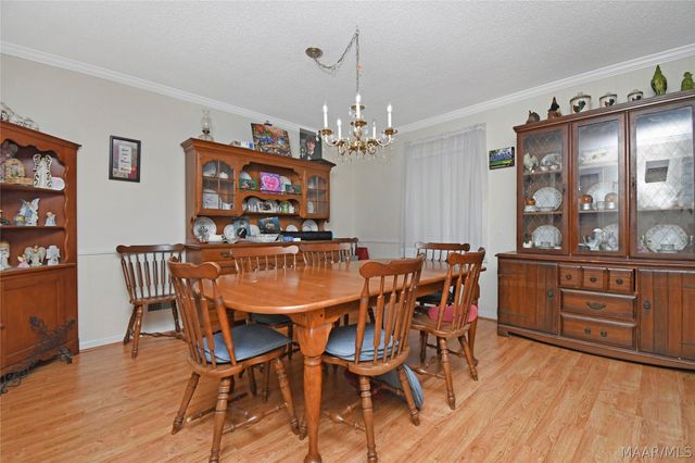 202 Elwyn Avenue, Clanton, AL 35045
