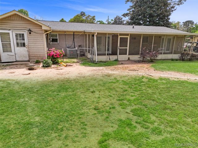 202 Elwyn Avenue, Clanton, AL 35045