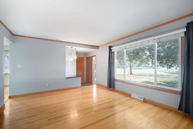 3676 S 53rd STREET, Milwaukee, WI 53220