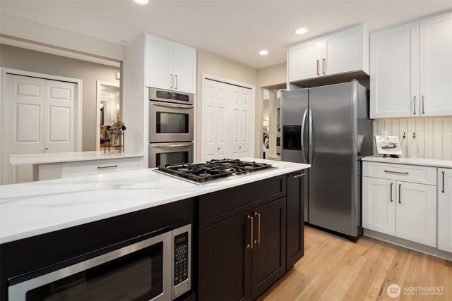 6056 Championship Court, Mukilteo, WA 98275