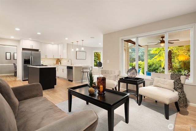 6056 Championship Court, Mukilteo, WA 98275