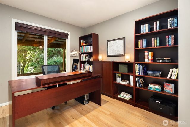 6056 Championship Court, Mukilteo, WA 98275