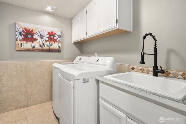 6056 Championship Court, Mukilteo, WA 98275