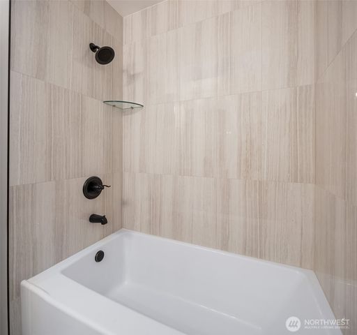 6056 Championship Court, Mukilteo, WA 98275