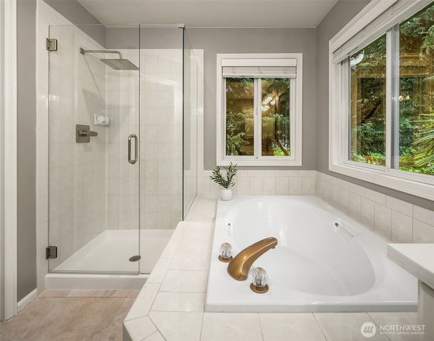 6056 Championship Court, Mukilteo, WA 98275