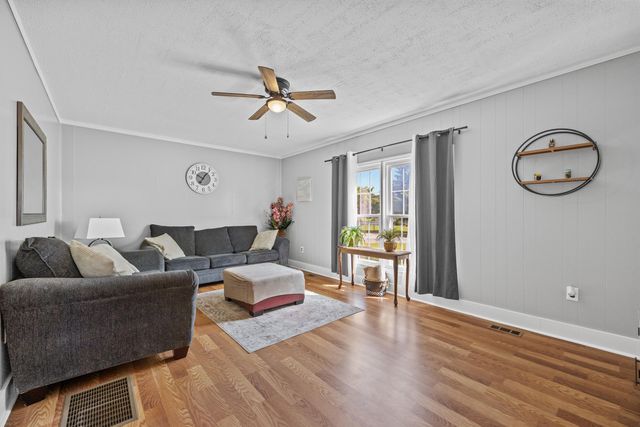 1386 Hobbs Drive, Summerton, SC 29148