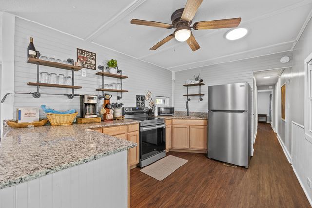 1386 Hobbs Drive, Summerton, SC 29148