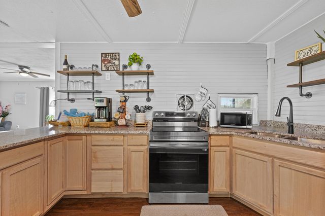 1386 Hobbs Drive, Summerton, SC 29148