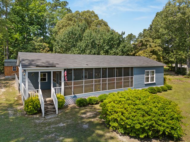 1386 Hobbs Drive, Summerton, SC 29148