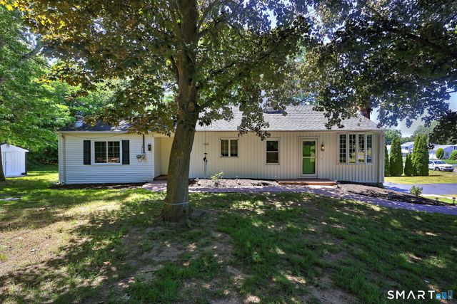69 Bassett Road, North Haven, CT 06473