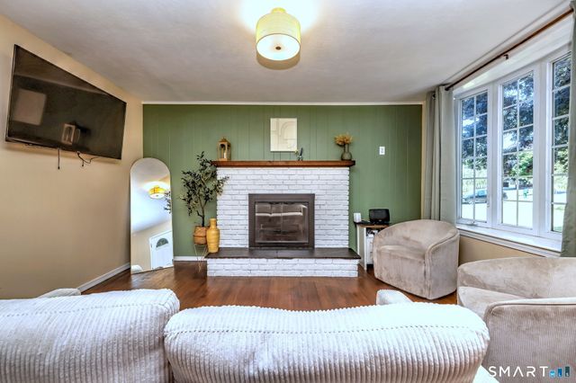 69 Bassett Road, North Haven, CT 06473