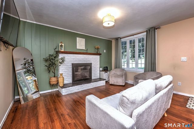 69 Bassett Road, North Haven, CT 06473