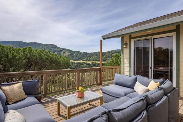216 Vista Verde, Carmel Valley, CA 93924
