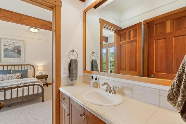 216 Vista Verde, Carmel Valley, CA 93924