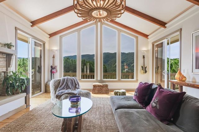 216 Vista Verde, Carmel Valley, CA 93924
