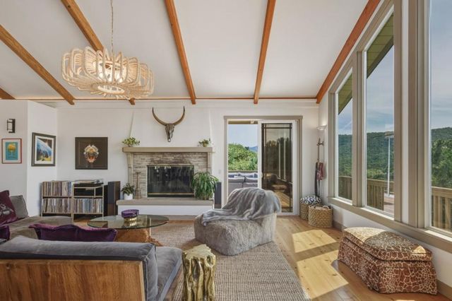 216 Vista Verde, Carmel Valley, CA 93924