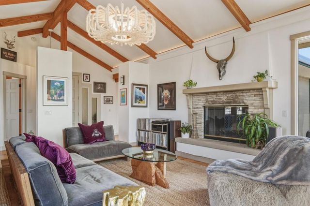216 Vista Verde, Carmel Valley, CA 93924