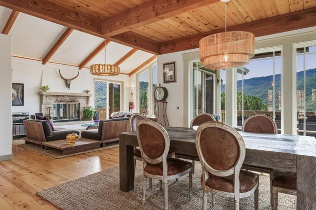 216 Vista Verde, Carmel Valley, CA 93924