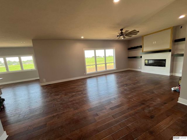2207 N 22nd Circle, Ashland, NE 68003