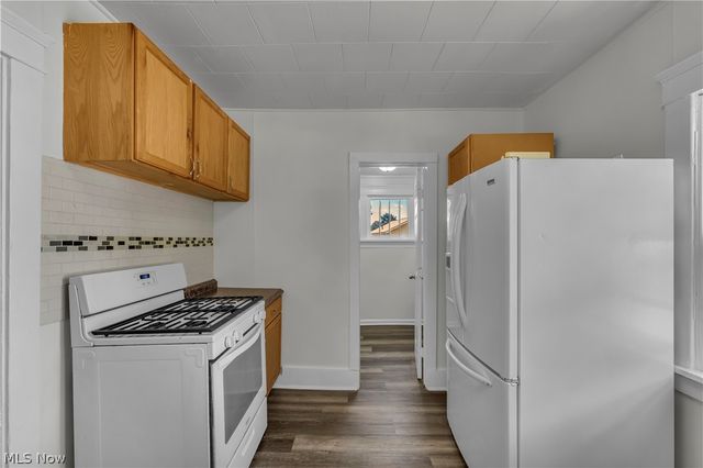 1296 W Wilbeth Road, Akron, OH 44314