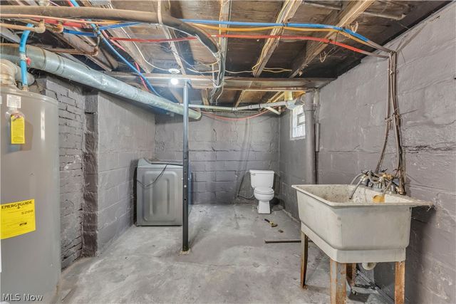 1296 W Wilbeth Road, Akron, OH 44314