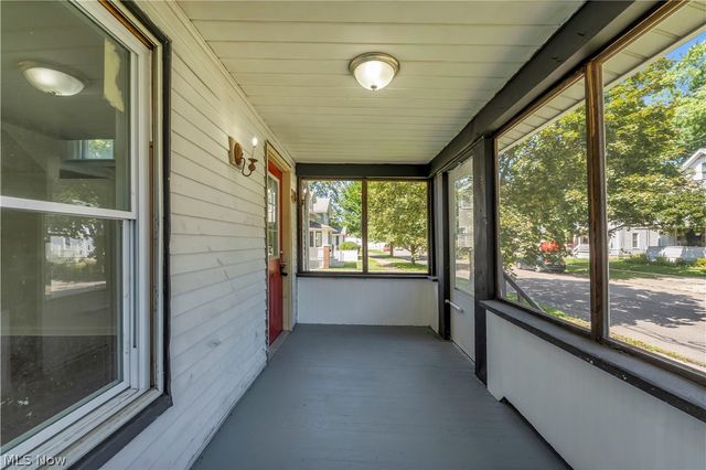 1296 W Wilbeth Road, Akron, OH 44314