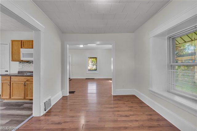 1296 W Wilbeth Road, Akron, OH 44314