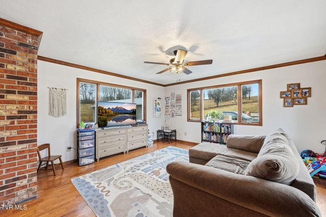 2254 Boones Creek Road, Johnson City, TN 37615