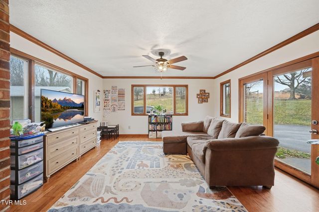 2254 Boones Creek Road, Johnson City, TN 37615