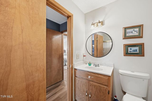 2254 Boones Creek Road, Johnson City, TN 37615