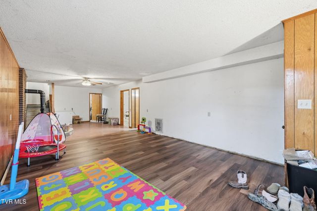 2254 Boones Creek Road, Johnson City, TN 37615