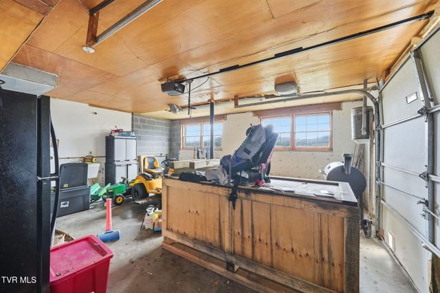 2254 Boones Creek Road, Johnson City, TN 37615